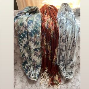 Scarf bundle $5 each